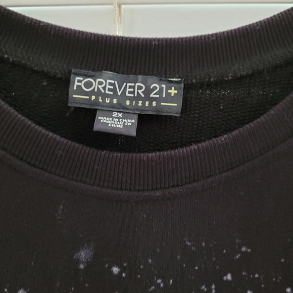 Moon sweater with spikes - Picture 2 of 7